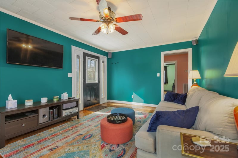 333 Oakview Park Rd, Asheville, NC 28803