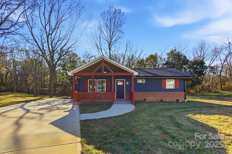 1015 6th Avenue B Ave, Gastonia, NC 28052