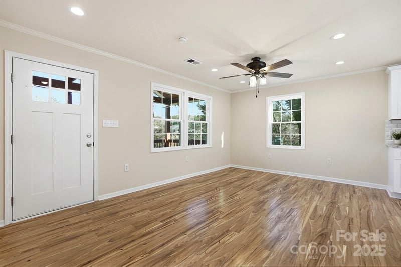 1015 6th Avenue B Ave, Gastonia, NC 28052