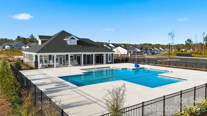 1080 Arundle Rd, Sherrills Ford, NC 28673