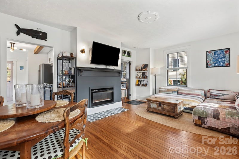 83 Arlington St, Asheville, NC 28801