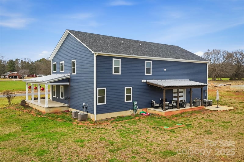 2062 Vineyard Estates Ln, Lincolnton, NC 28690