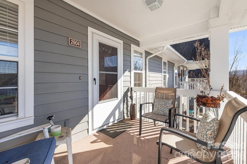 2904 Sagamore Ln, Asheville, NC 28806