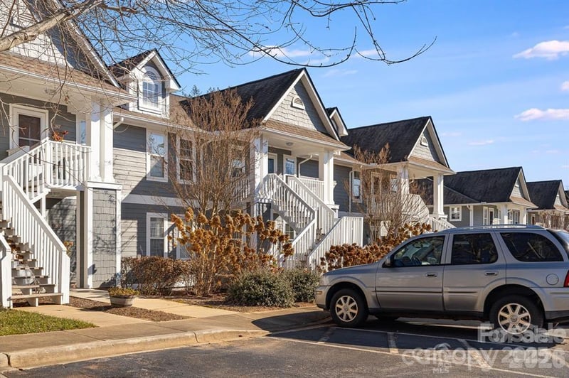2904 Sagamore Ln, Asheville, NC 28806