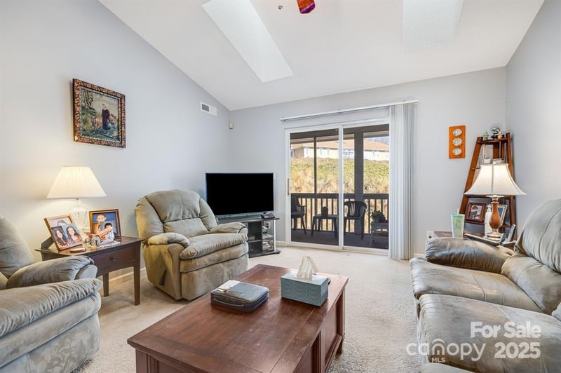 2904 Sagamore Ln, Asheville, NC 28806