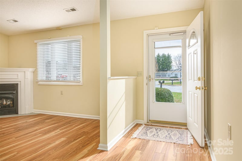 308 Dellford Ct, Hendersonville, NC 28792