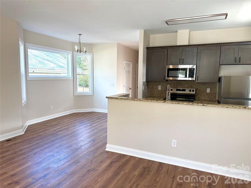 341 Broad Dr, Concord, NC 28025