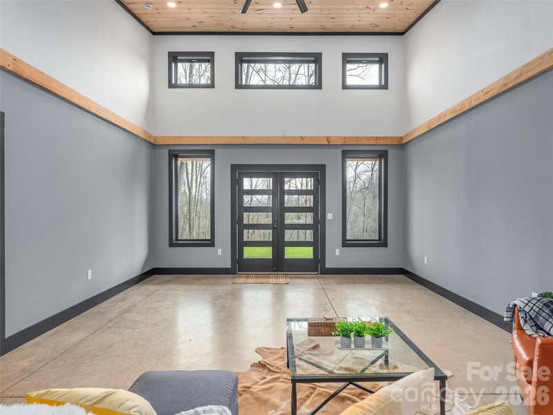 55 Dean Riddle Dr, Waynesville, NC 28785
