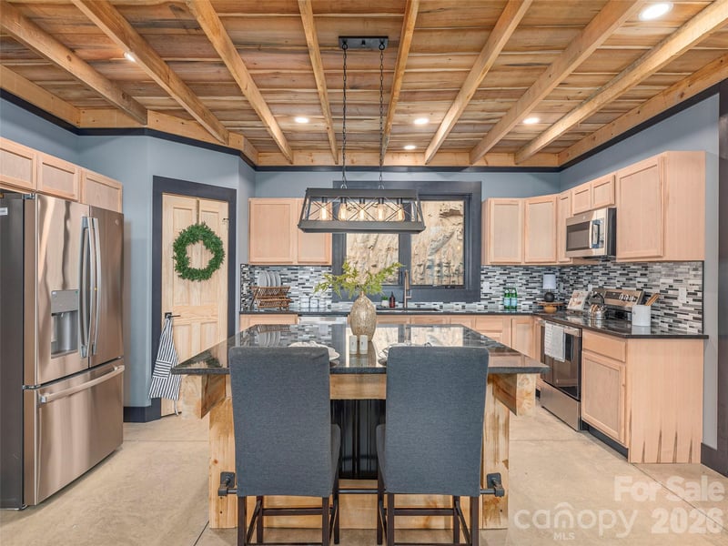 55 Dean Riddle Dr, Waynesville, NC 28785