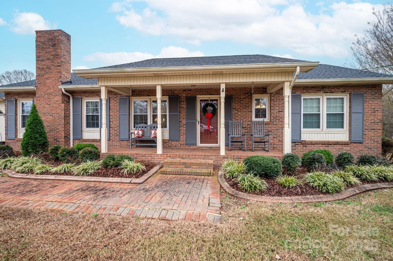 113 Old Stagecoach Rd, Lawndale, NC 28090