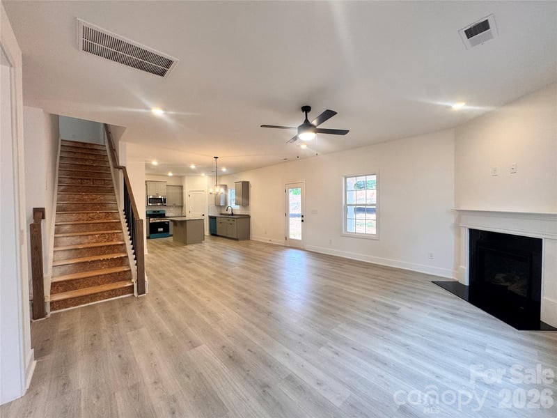 716 Inwood Hill Dr #10, Gastonia, NC 28056