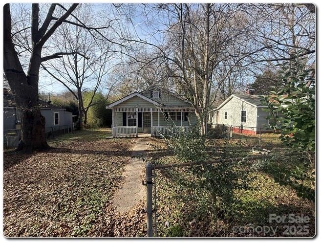 515 Maple St, Dallas, NC 28034