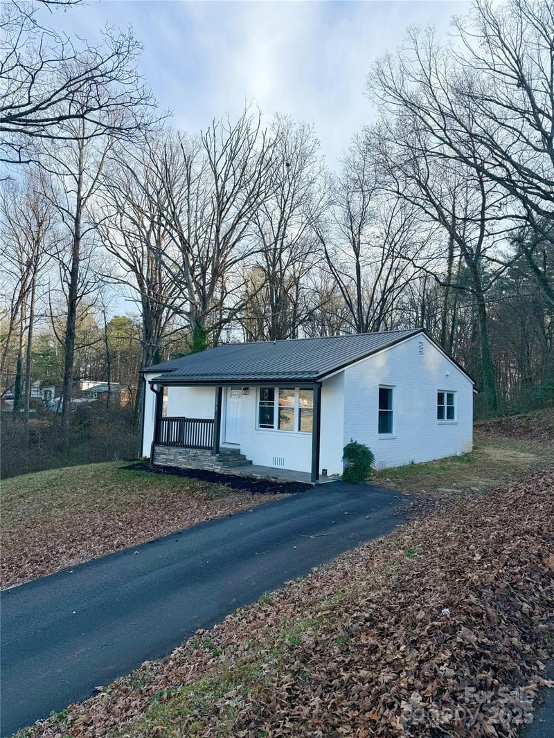 343 Shasta Ln, Lenoir, NC 28645