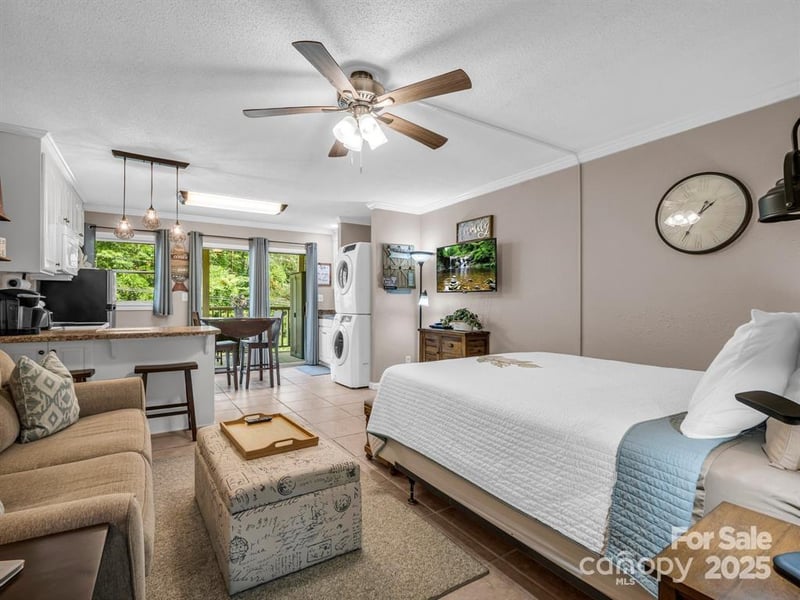 160 Whitney Blvd, Lake Lure, NC 28746