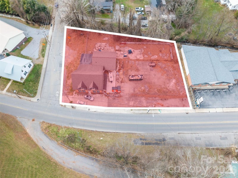 595 Main St, Waynesville, NC 28786