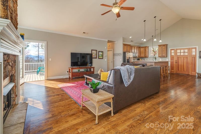 61 Buckle Rg, Weaverville, NC 28787