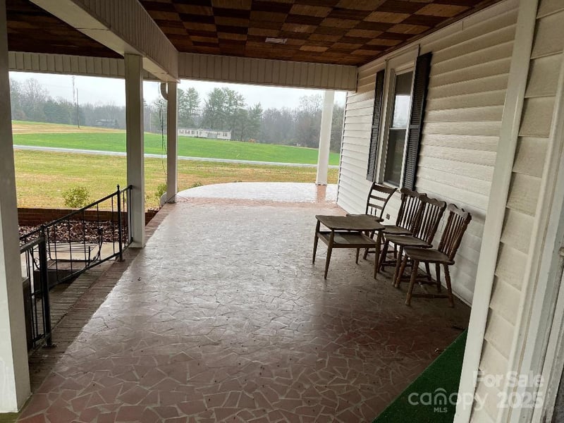 526 Houstonville Rd #2, Hamptonville, NC 27020