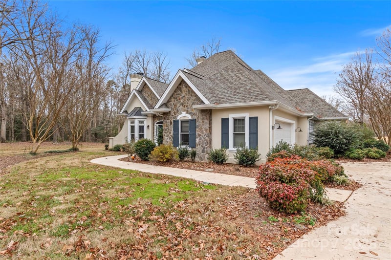 108 Candor Oaks Dr, New London, NC 28127