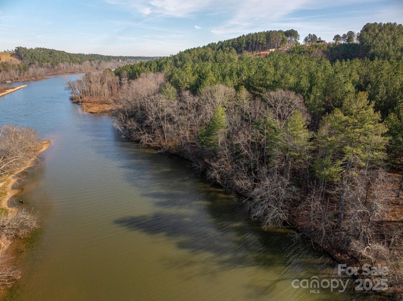125 Catawba Cove Dr, Valdese, NC 28690