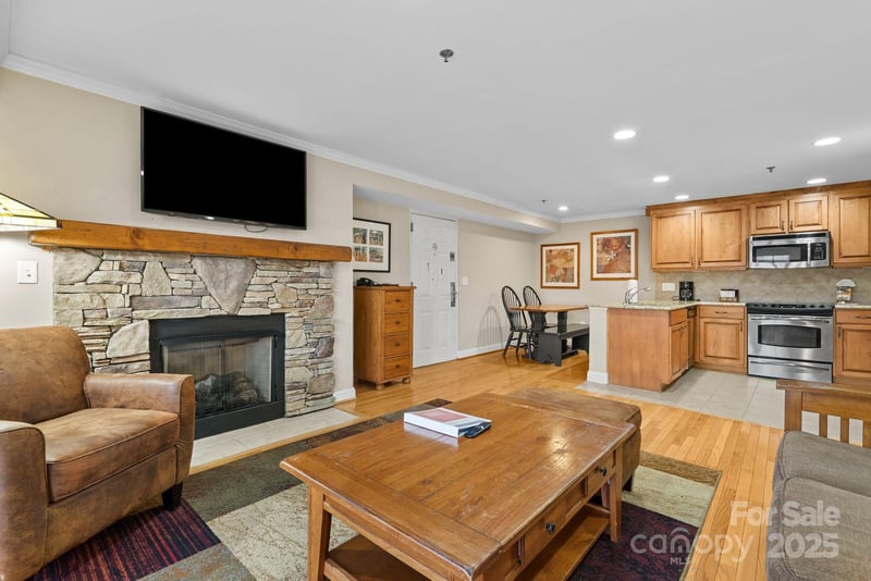 430 Bowling Park Rd, Asheville, NC 28803