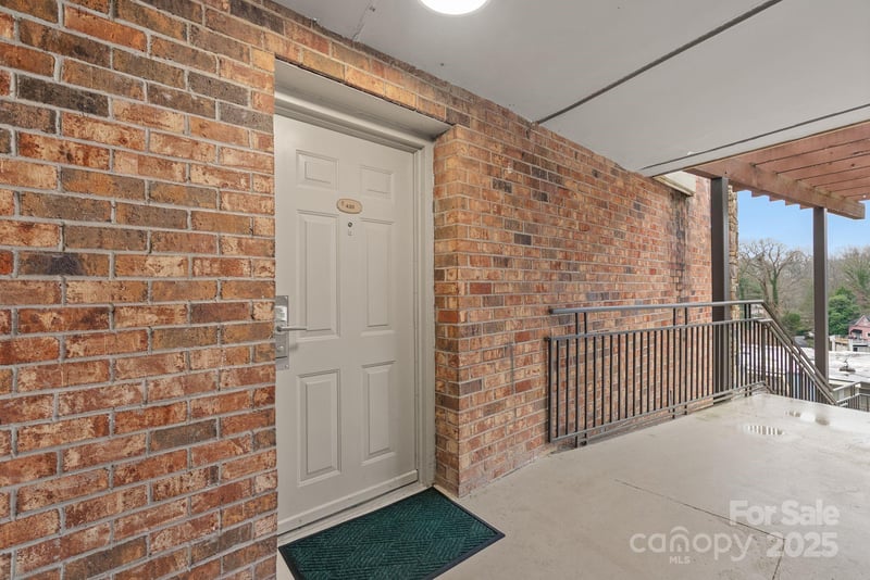 430 Bowling Park Rd, Asheville, NC 28803