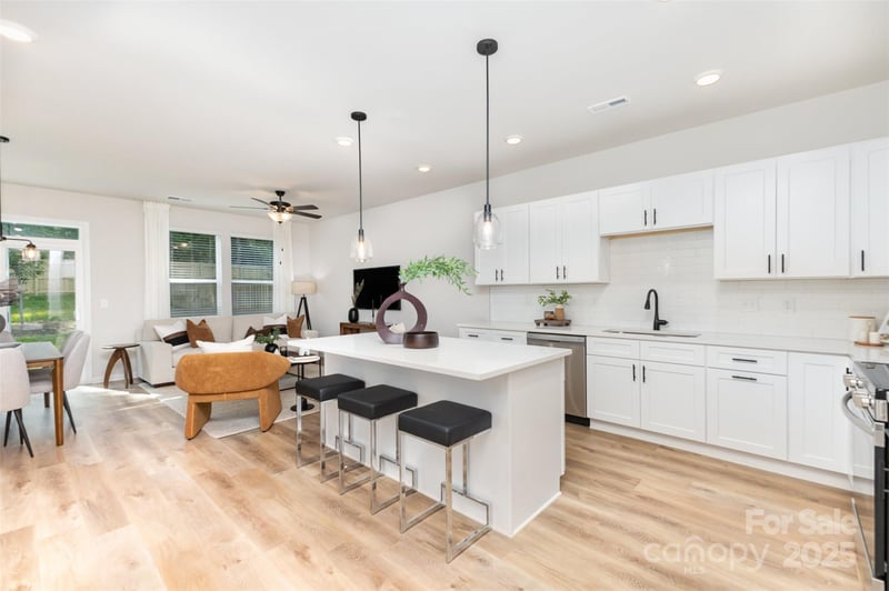 3611 Corbett St, Charlotte, NC 28208