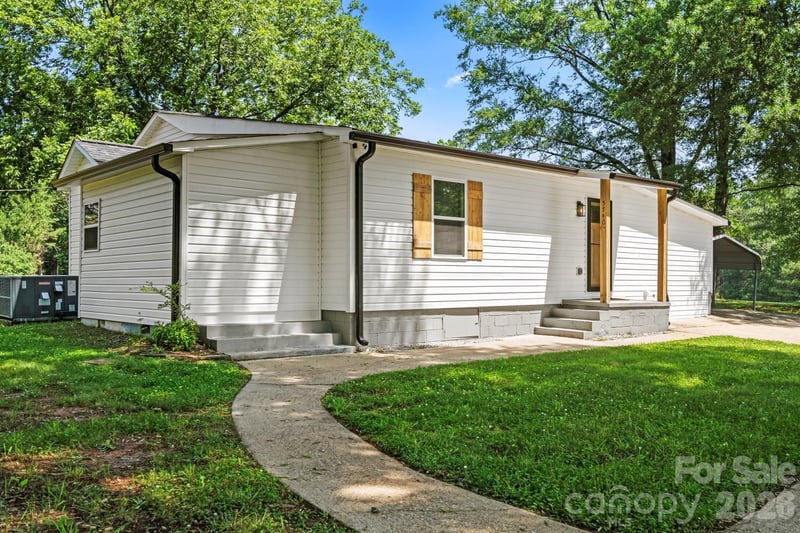 5740 Crouse Rd, Crouse, NC 28033
