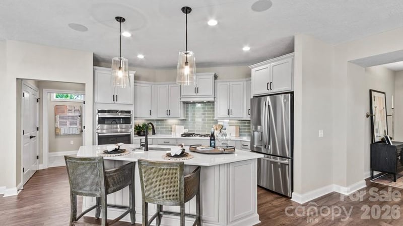 247 Alenda Lux Cir, Mooresville, NC 28115