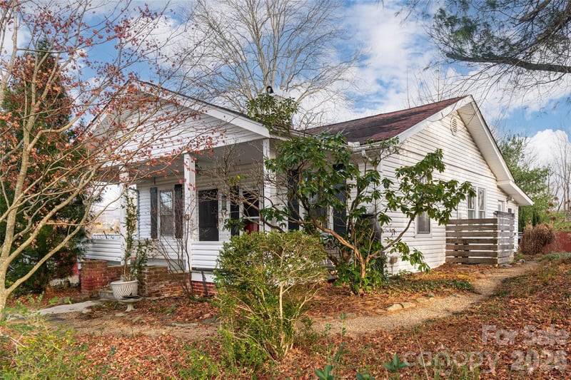 40 Jonestown Rd, Asheville, NC 28804