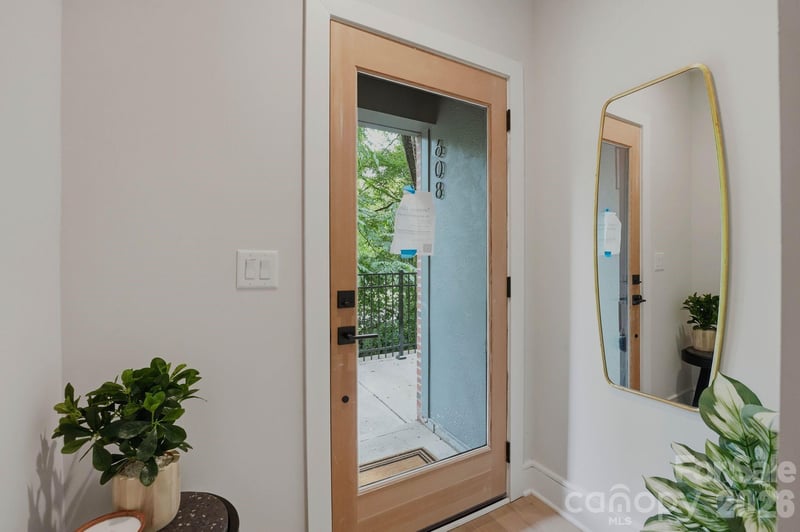 610 E 16th St, Charlotte, NC 28206
