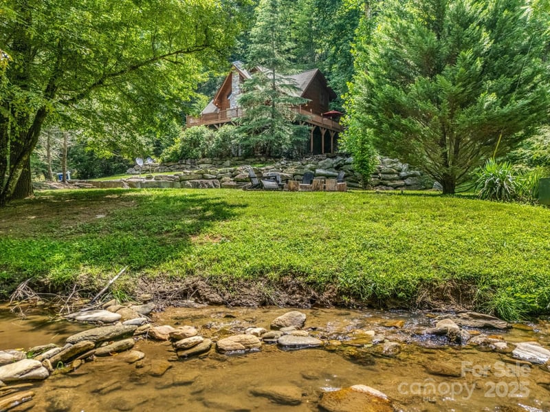 120 Rocky Mountain Dr, Lake Lure, NC 28746