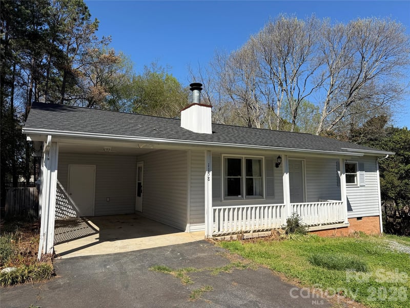 1158 Sunset Ct, Conover, NC 28613