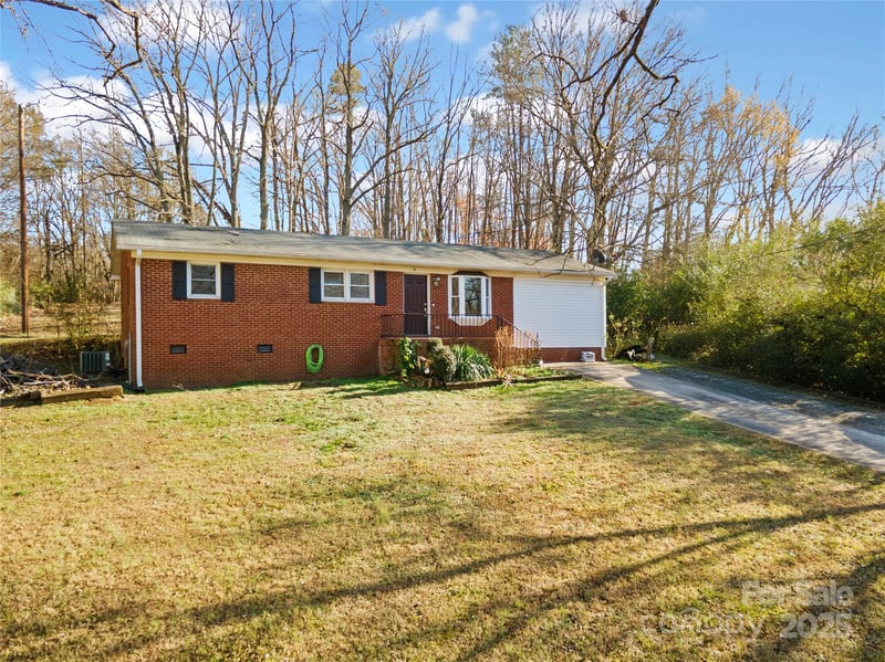 308 Hubbard St, Lincolnton, NC 28092