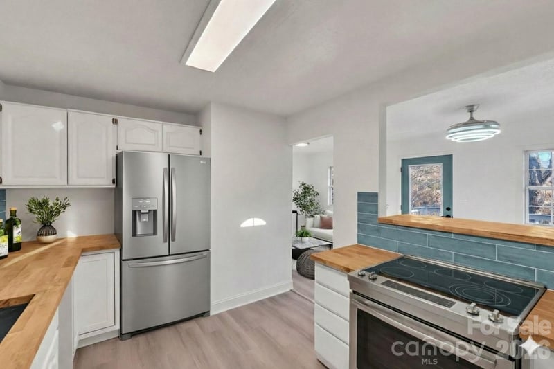 49 Livingston St, Tryon, NC 28782