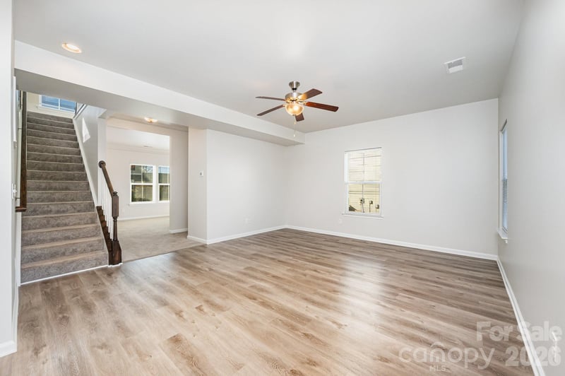 1210 Longwall Ln, Matthews, NC 28104