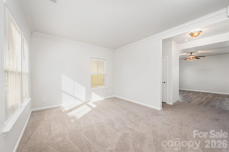 1210 Longwall Ln, Matthews, NC 28104