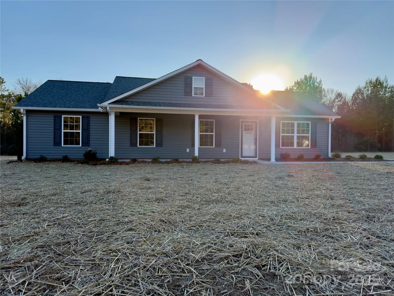 6244 Kershaw Camden Hw, Kershaw, SC 29067