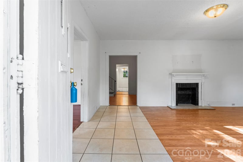 317 Campus St, Charlotte, NC 28216