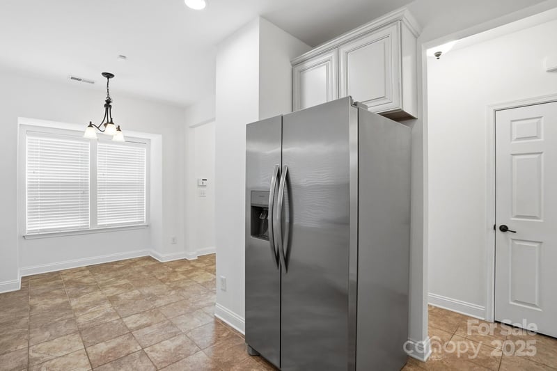 5763 Mossdale Ln, Charlotte, NC 28278