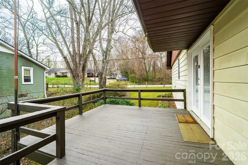 298 School Rd, Asheville, NC 28803