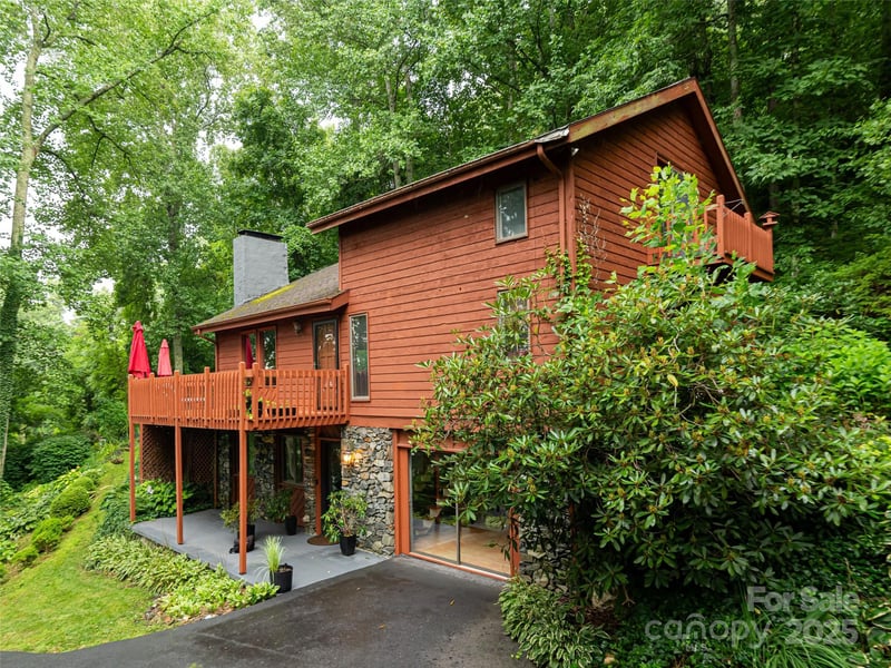 193 Rhododendron Dr, Arden, NC 28704