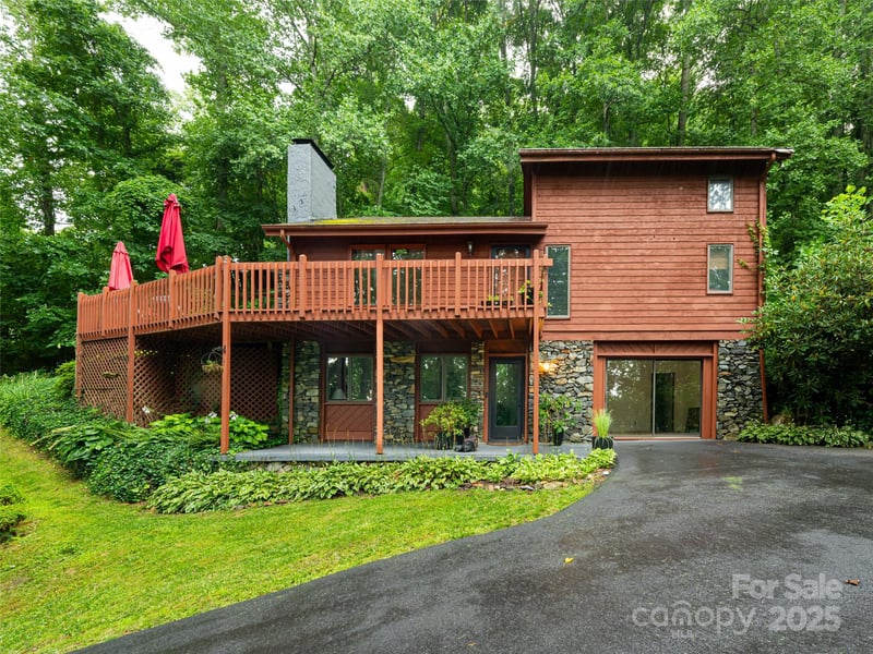 193 Rhododendron Dr, Arden, NC 28704