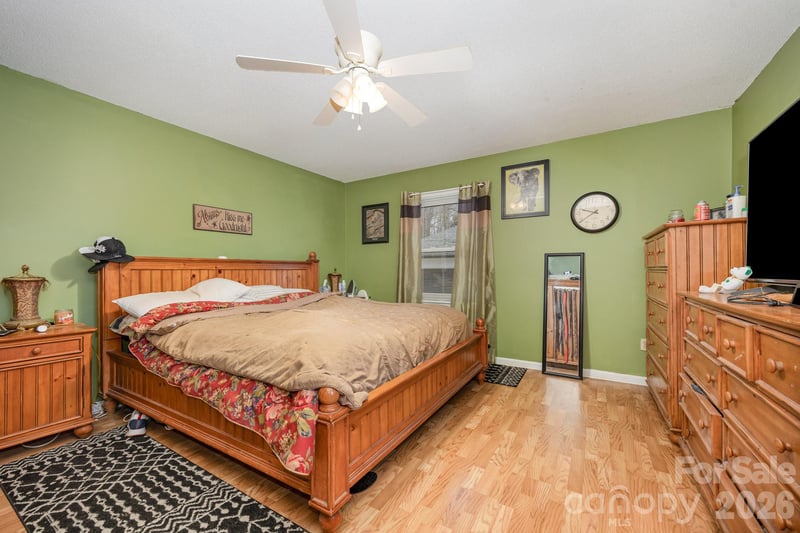 514 Idlewood Dr, Salisbury, NC 28144