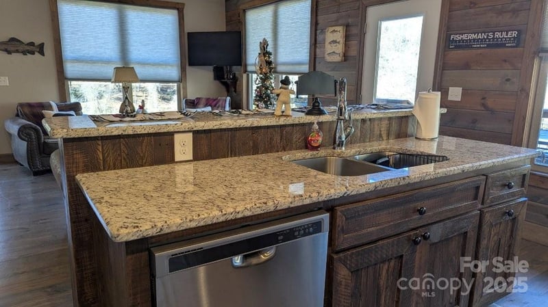 19 Santa Rosa Dr #6, Sylva, NC 28779