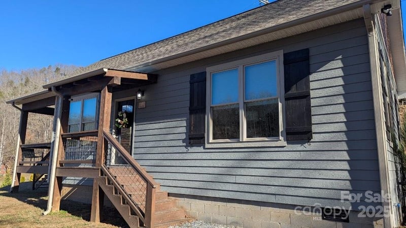 19 Santa Rosa Dr #6, Sylva, NC 28779