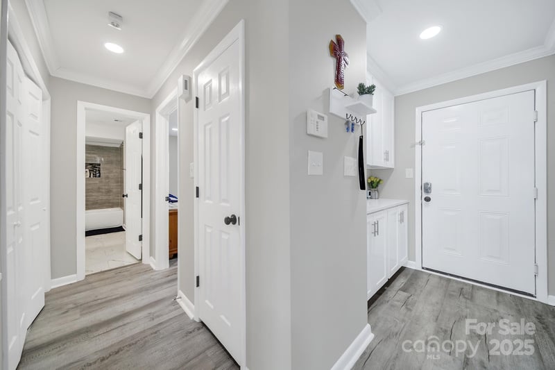 7340 Lakefront Dr #12, Charlotte, NC 28278