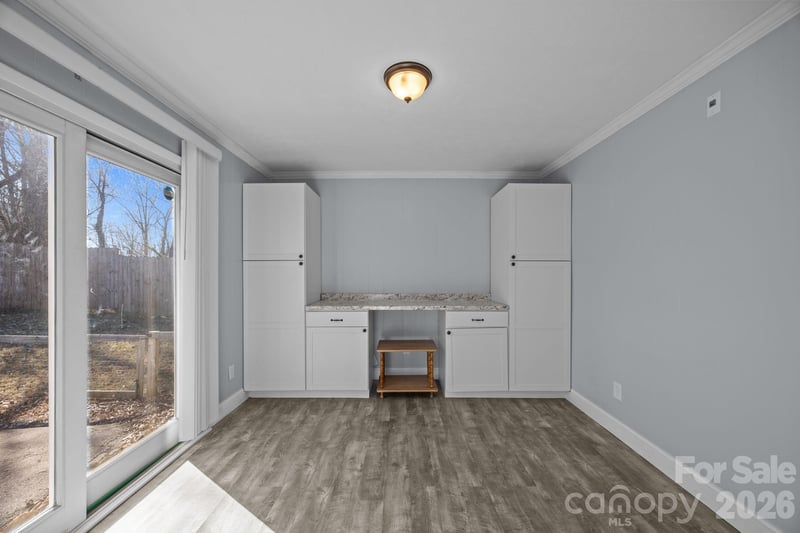 398 Sand Hill Rd, Asheville, NC 28806