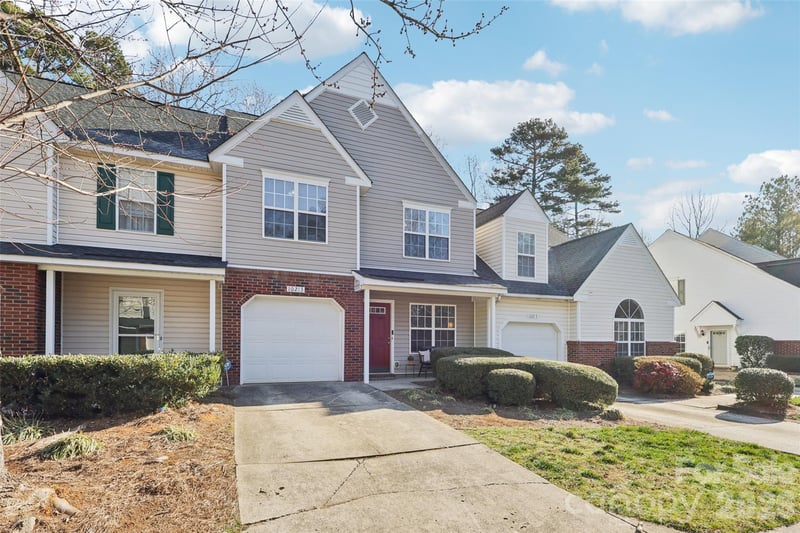 10213 University Park Ln, Charlotte, NC 28213