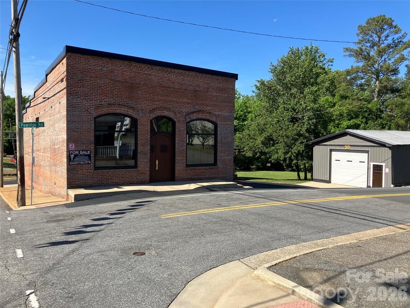 157 Main St, Bostic, NC 28018