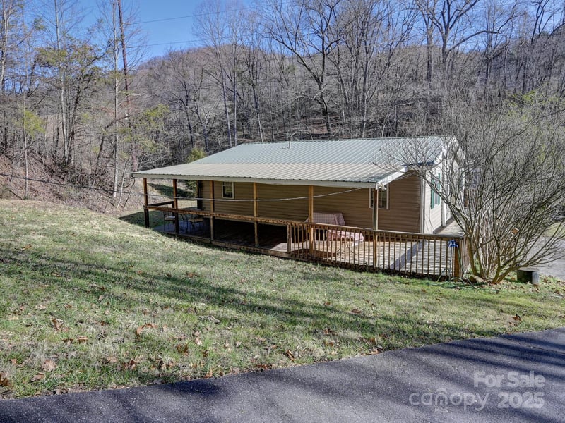 8033 Us 25 70 Hw, Marshall, NC 28753